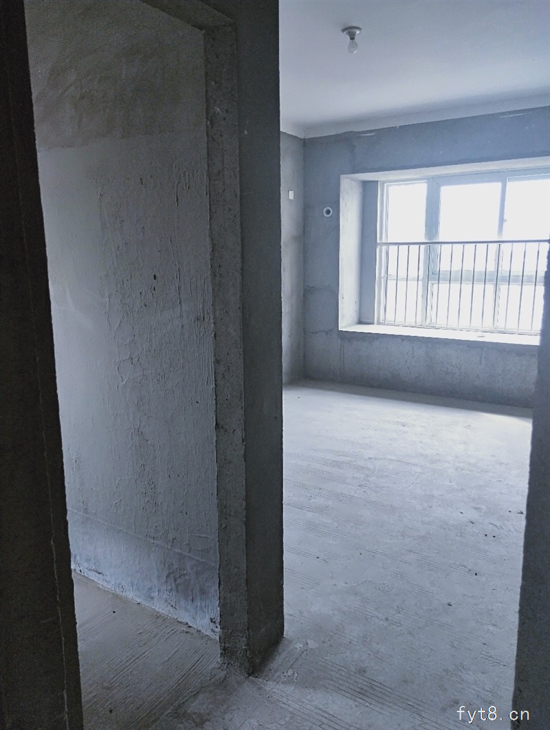 晶宫·天悦学区房纯东边户三室二厅二卫95万